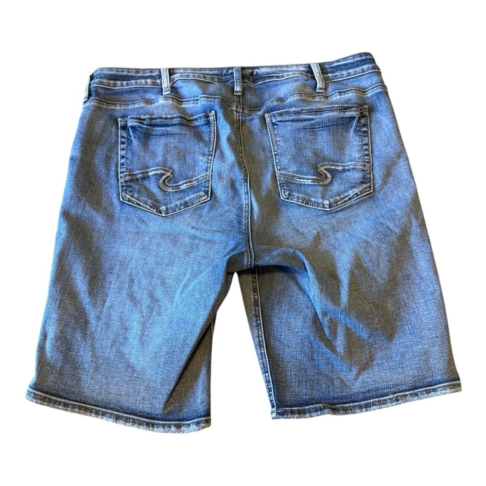 Silver Jeans Co Shorts Womens Sz 20 Avery Bermuda Blue Denim Mid Rise - Picture 2 of 14